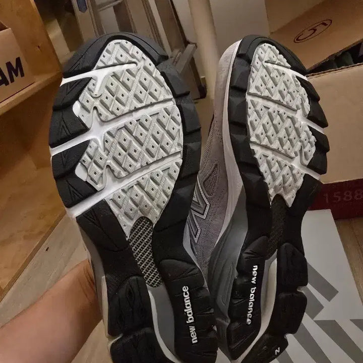 [BUNJANG] New Balance M990GY3 Grey Running Shoes / [260] 뉴발란스 M990GY3