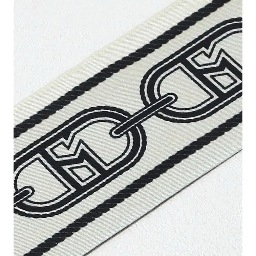 [BUNJANG] Hazzys Scarf Navy/Ivory (Unworn) / 백화점 정품 (미착용) Hazzys 스카프 네이비/아이보리