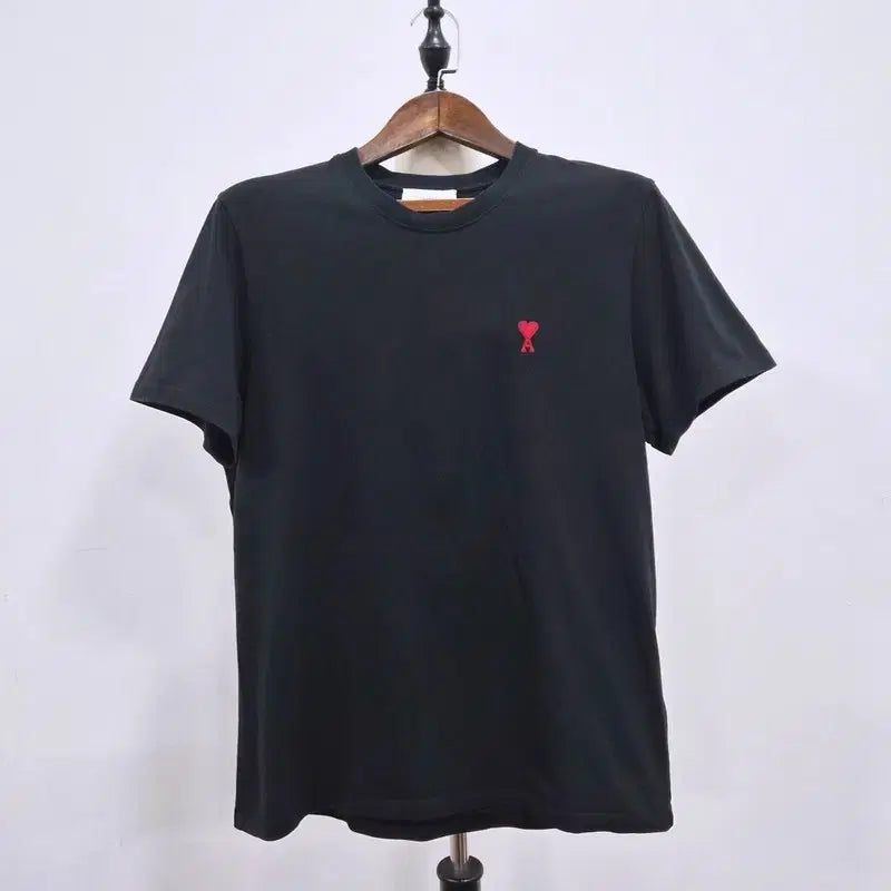 [BUNJANG] AMI Mini Heart Black Short Sleeve T-Shirt / AMI 아미 미니하트 블랙 반팔 티셔츠