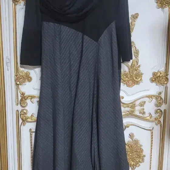 [BUNJANG] URF by Kim Sunghoon Striped Long Dress / URF by 김성훈  스트라이프,롱원피스