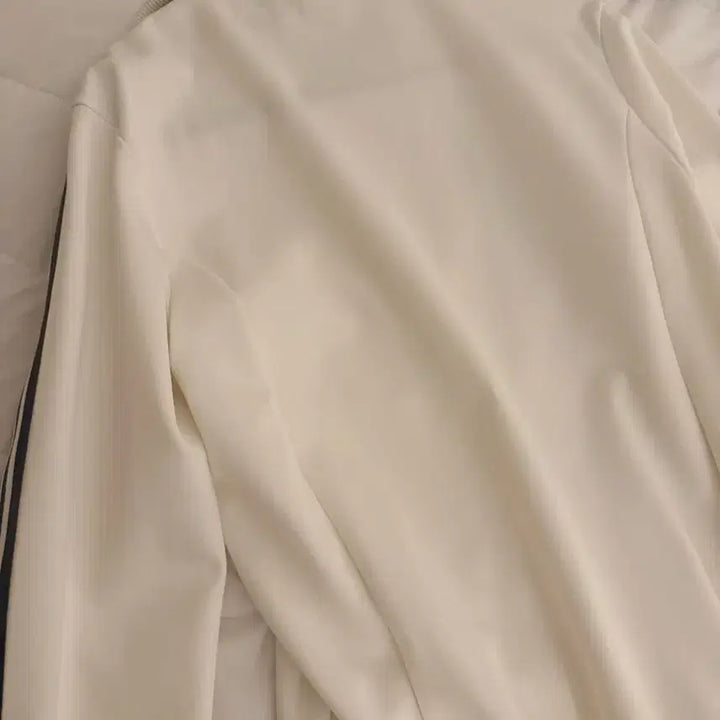 [BUNJANG] Adidas Beckenbauer Track Top Off White M / 아디다스 독일 베켄바우어 트랙 탑 오프 화이트 M