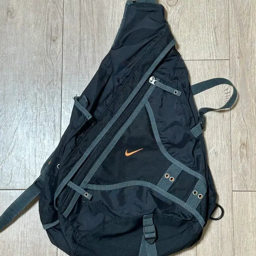 [BUNJANG] Nike Vintage Sling Bag / 나이키 빈티지 슬링백