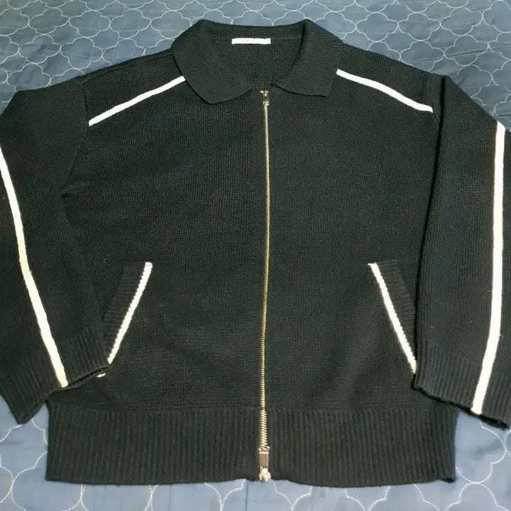 [BUNJANG] KIMUER Colorblock Knit Zip-up Navy (L) / 키뮤어 카라넥 배색 니트집업 네이비 (L)