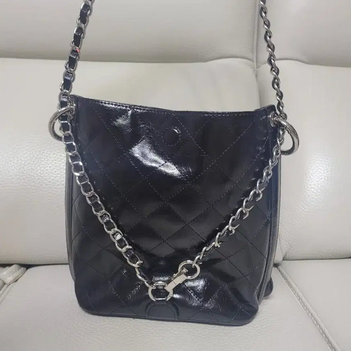 [BUNJANG] ADER Error Quilted Kama Bag Black Chain Bag / 아더앤드 퀼팅 카마백 블랙 체인뱩