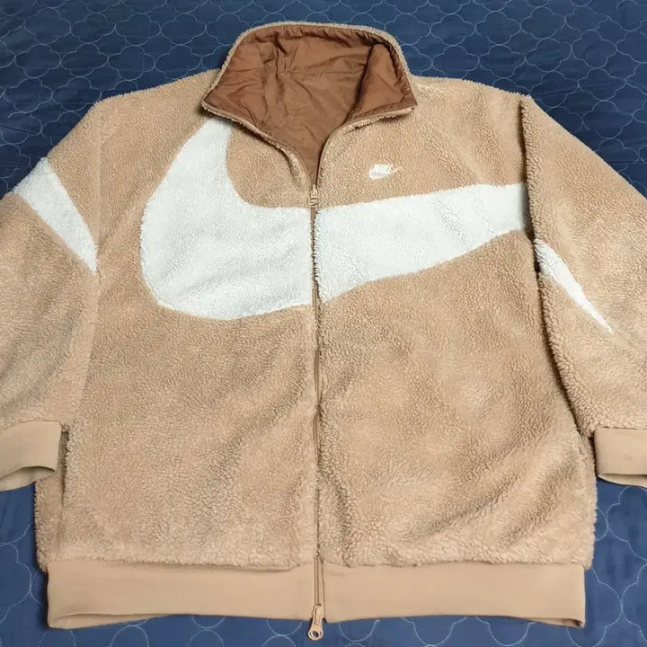 [BUNJANG] Nike Big Swoosh Reversible Fleece Nylon Zip-Up Jacket Hemp White (XXL) / 나이키 빅스우시 리버시블 플리스 나일론 집업 자켓 헴프 화이트 (XXL)