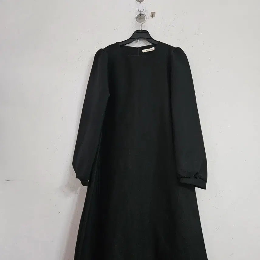 [BUNJANG] Black Long Puff Sleeve Dress / 블랙 롱 원피스 퍼프소매