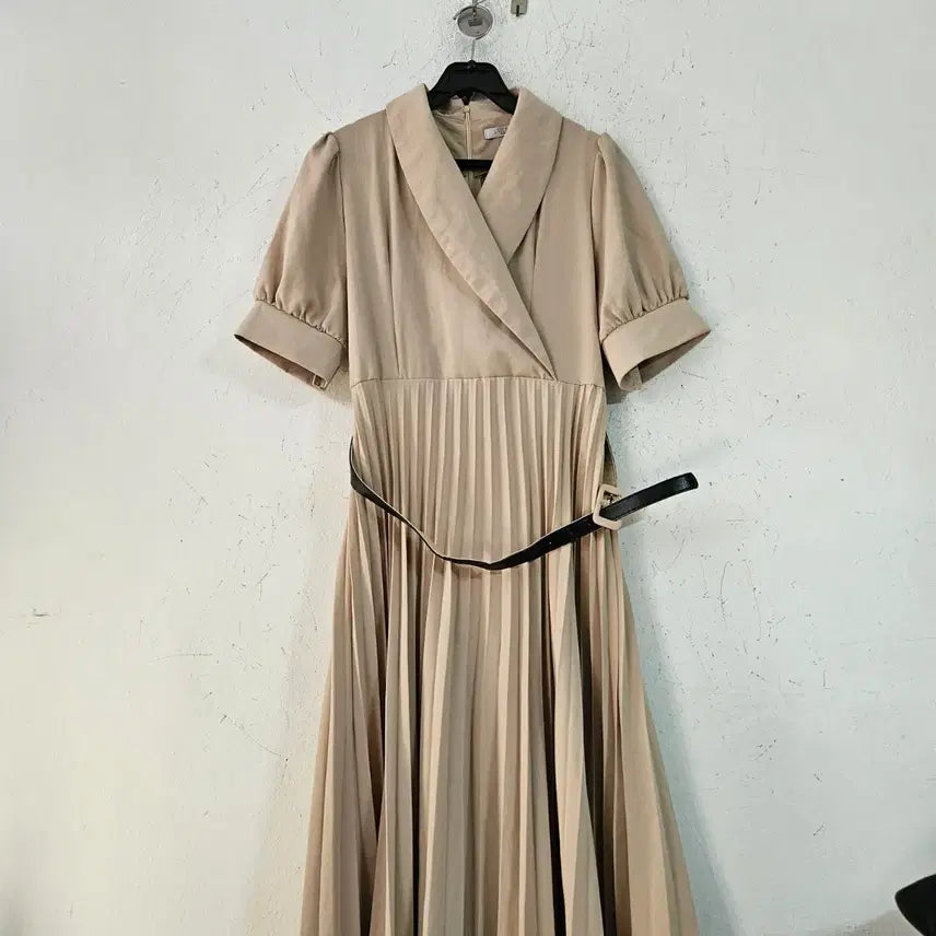 [BUNJANG] Beige Pleated Long Dress Belt Set / 베이지색 플리츠 롱 원피스 벨트 세트