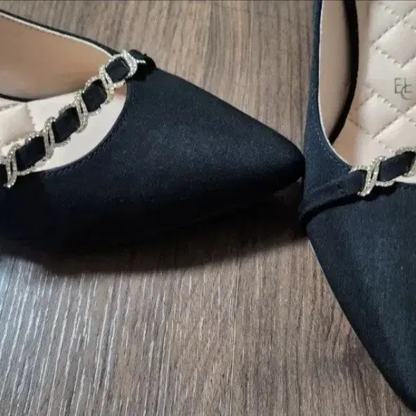 [BUNJANG] Elcanto Pumps 230mm Cubic Embellished Pointed Toe Low Heel / 실착1회.엘칸토 펌프스 230사이즈