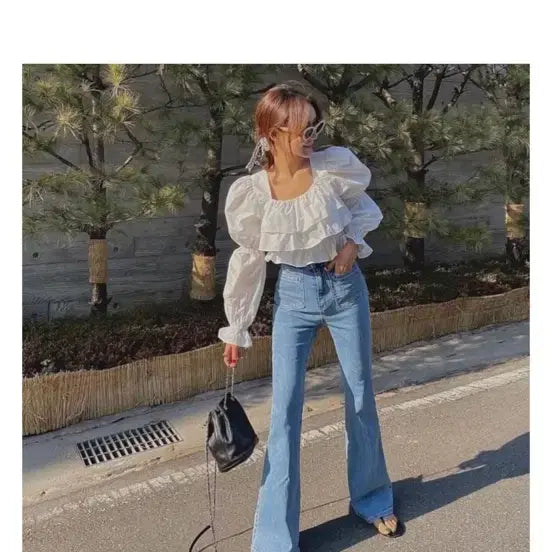 [BUNJANG] Frill Blouse Square Neck / 프릴 블라우스