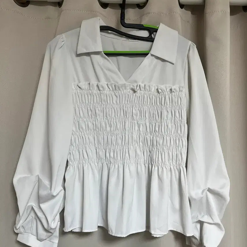 [BUNJANG] White Shirring Blouse / 화이트 셔링 블라우스