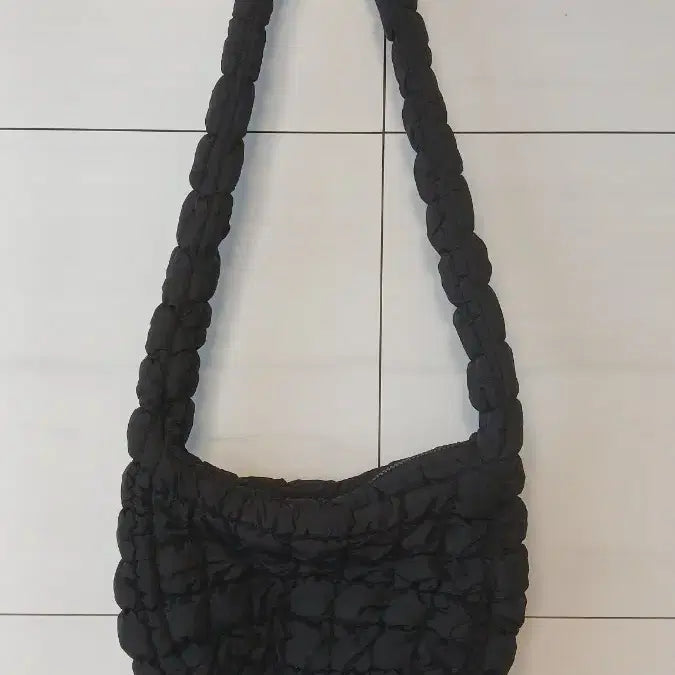 [BUNJANG] COS Quilted Cloud Bag Messenger Shoulder Crossbody Bag / COS코스 퀄티드가방 퀄팅구름가방 구름백 상태좋음
