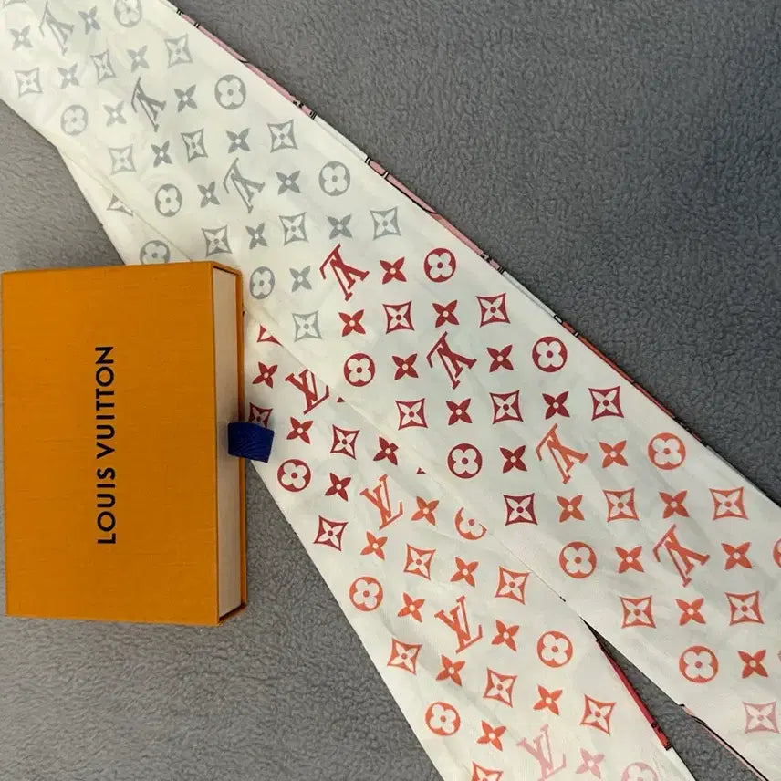 [BUNJANG] Louis Vuitton Bandana Scarf / 루이비통 방도 스카프