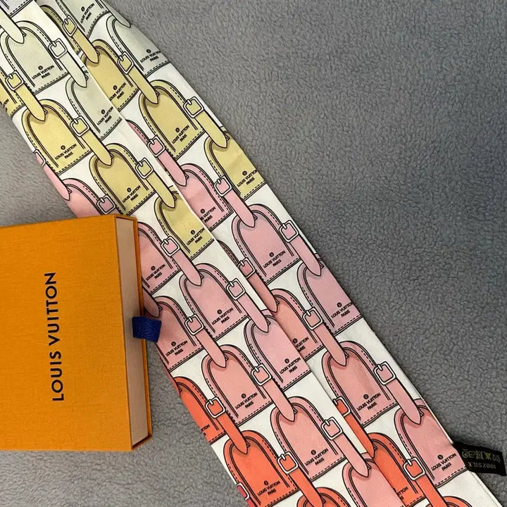 [BUNJANG] Louis Vuitton Bandana Scarf / 루이비통 방도 스카프