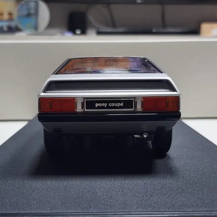 [BUNJANG] 1:18 Scale Hyundai Pony Coupe Concept Diecast Model Car / 1:18 현대 포니 쿠페 컨셉 국산 다이캐스트