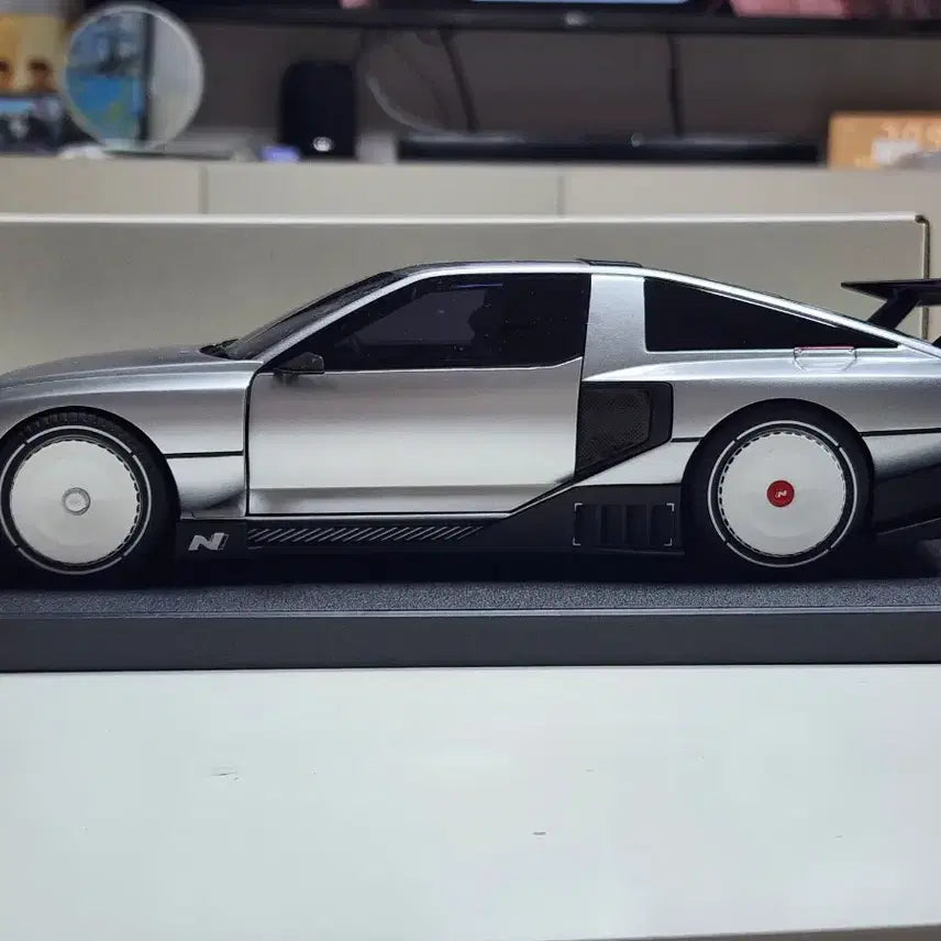 [BUNJANG] 1:18 Hyundai N Vision 74 Diecast Model Car / 1:18 현대 N Vision74 국산 다이캐스트