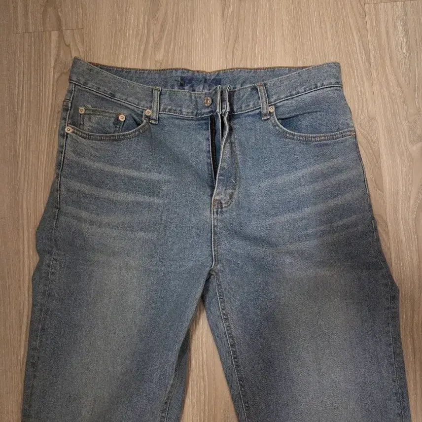 [BUNJANG] Rolled Hem Light Wash Wide Leg Jeans Size 32 / 롤업 연청 와이드 청바지 32사이즈