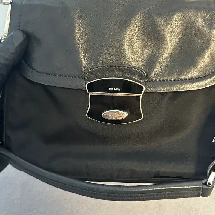 [BUNJANG] Prada Black Tassel Shoulder Bag / 프라다 블랙 태슬 숄더백