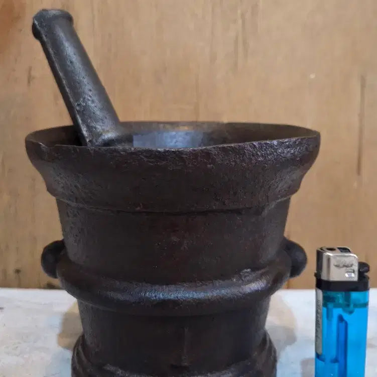 [BUNJANG] Vintage Cast Iron Mortar and Pestle Set / 연대좋고 잘생긴 무쇠 약절구