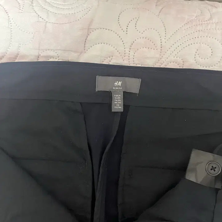 [BUNJANG] H&amp;M Navy Slim Fit Slacks / h&amp;m 네이비 슬랙스 슬림