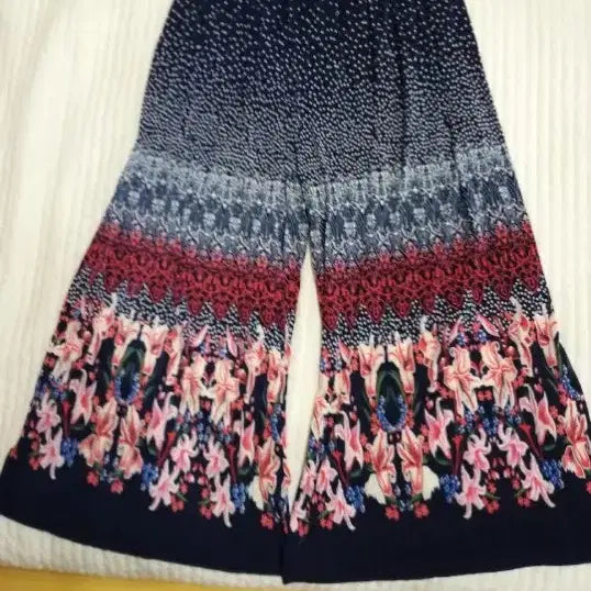 [BUNJANG] Patterned Wide-Leg Long Pants / 패턴 와이드 롱 치마바지
