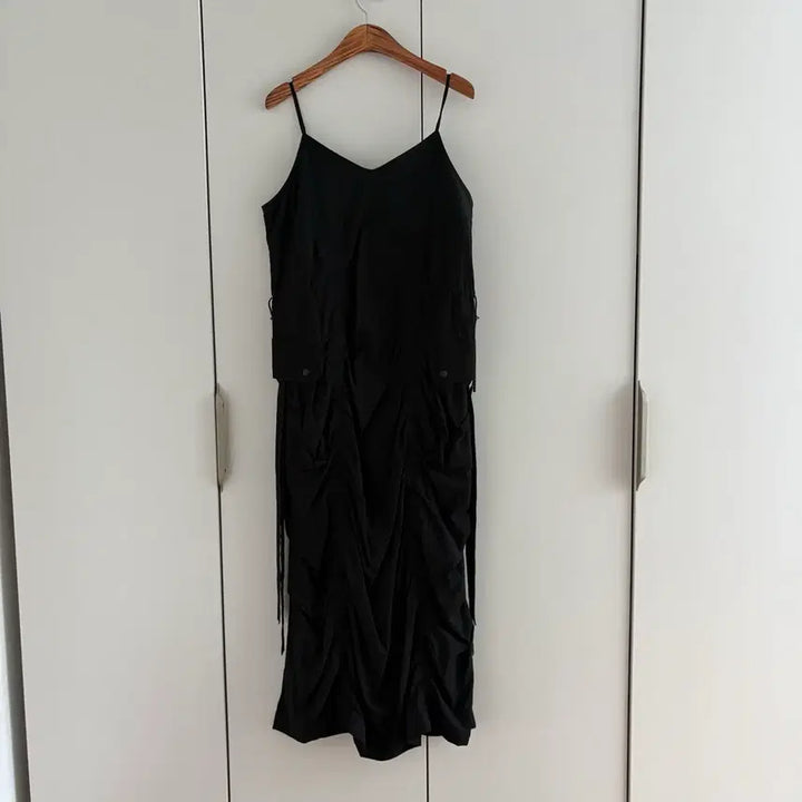 [BUNJANG] Insilence Parachute Long Dress / 인사일런스 파라슈트 롱원피스