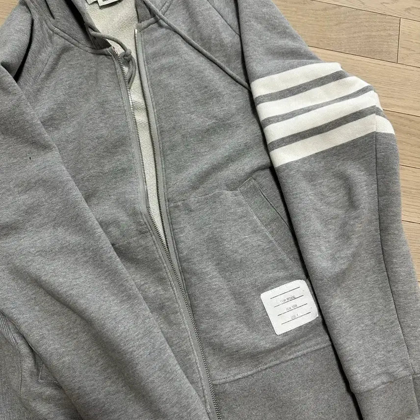 [BUNJANG] Thom Browne Grey Zip-Up Training Set / 톰브라운 그레이 색상 집업 트레이닝 세트