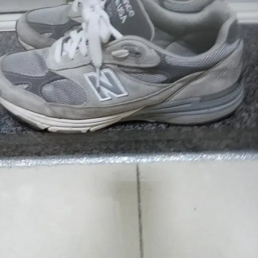 [BUNJANG] New Balance 993 Made in USA Grey Sneakers Size 280 / 뉴발란스 993 그레이 운동화 사이즈 280