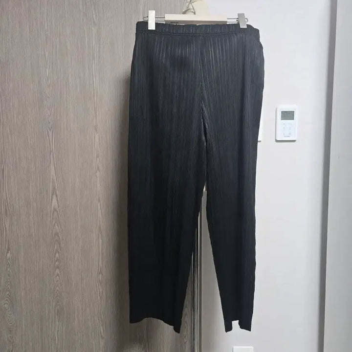 [BUNJANG] Pleats Me Black Pleated Pants / 오늘만이가격!!   플리츠미 검정색 플리츠 주름 바지 free