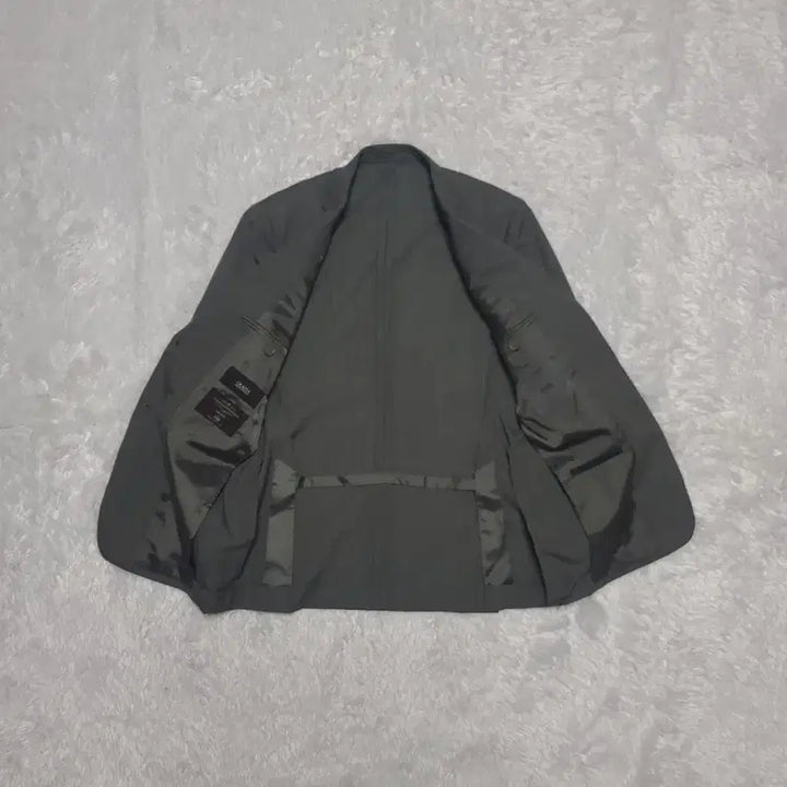 [SOLD OUT] 지이크 그레이 여름 정장 세트