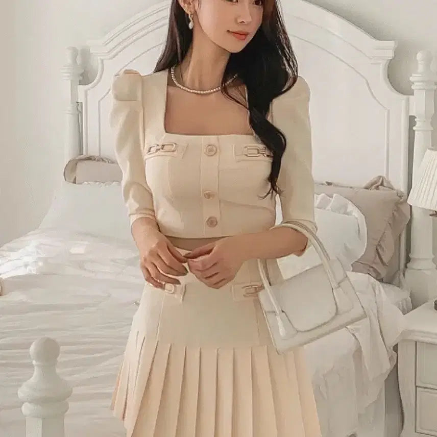[BUNJANG] Vivien Princess Imported Clothing Two-Piece Set - Crop Jacket &amp; Pleated Skirt / 비비공주 수입의류 투피스 셋업 / 크롭 자켓 &amp; 플리츠 스커트 세트