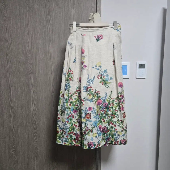 [BUNJANG] Bicolique Flower Pattern Linen Midi Skirt / 비꼴리끄 플라워 패턴 린넨 미디 스커트