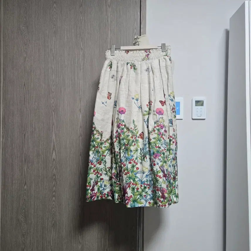 [BUNJANG] Bicolique Flower Pattern Linen Midi Skirt / 비꼴리끄 플라워 패턴 린넨 미디 스커트