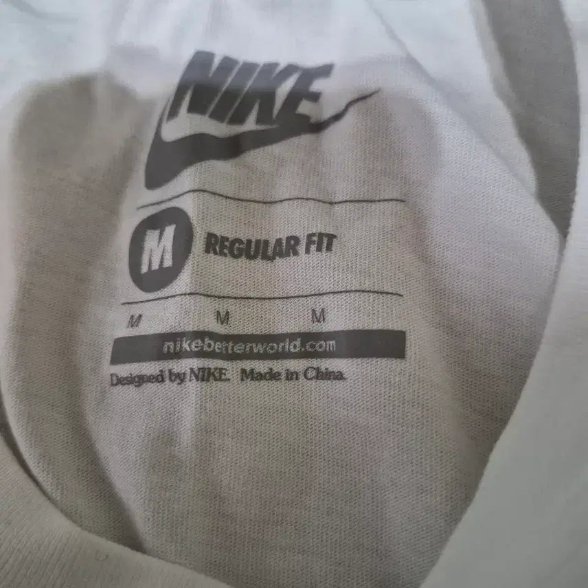 [SOLD OUT] 나이키 화이트 반팔 티셔츠M