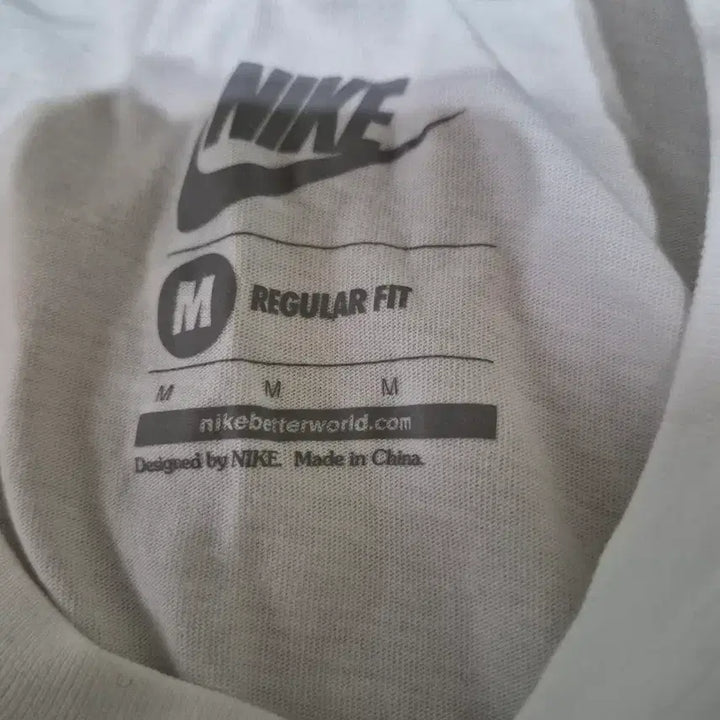[SOLD OUT] 나이키 화이트 반팔 티셔츠M