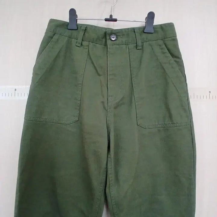 [BUNJANG] Uniform Bridge Khaki Cotton Casual Pants M / 유니폼 브릿지 카키색 면바지 캐주얼 팬츠 M