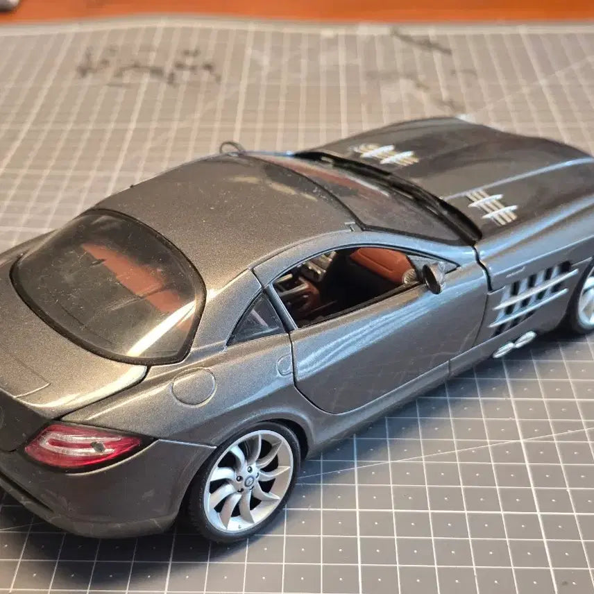 [BUNJANG] Mercedes-Benz SLR McLaren Diecast Model Car / 벤츠 SLR 맥라렌 다이캐스트 모형 자동차