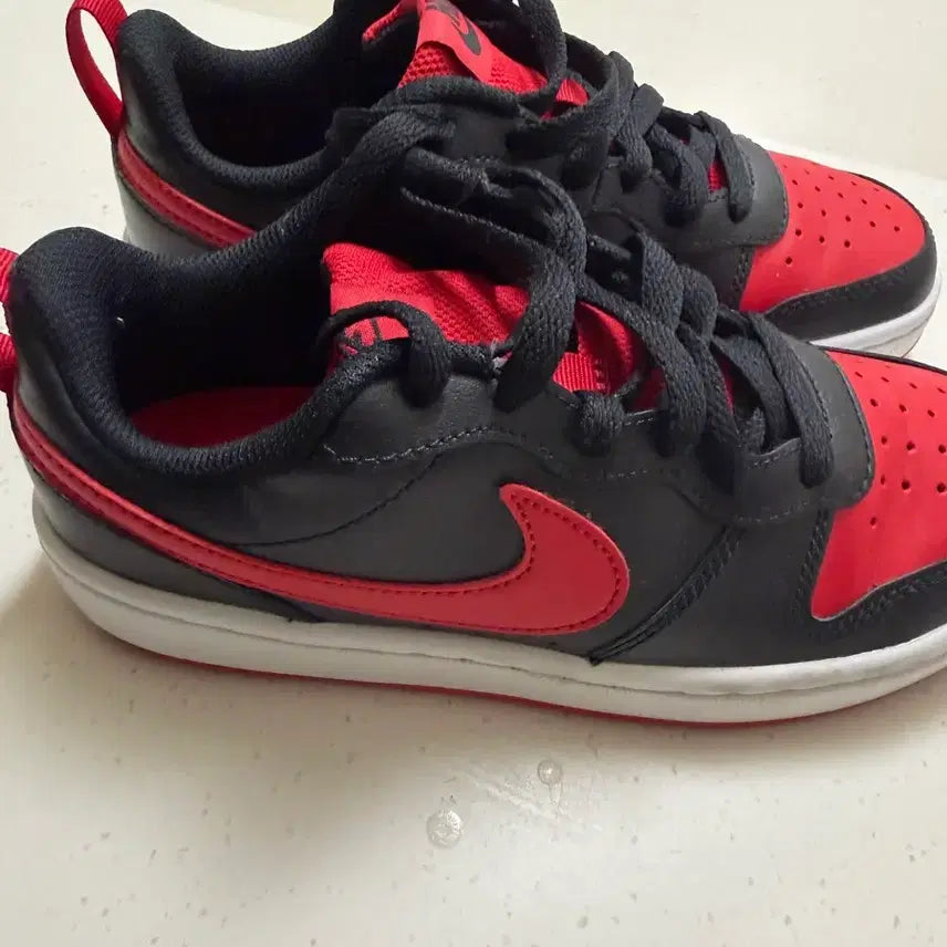 [BUNJANG] Nike Court Borough Low 2 Black University Red GS (225mm) / 나이키 코트 버로우 로우 2 블랙 유니버시티 레드 GS 225mm