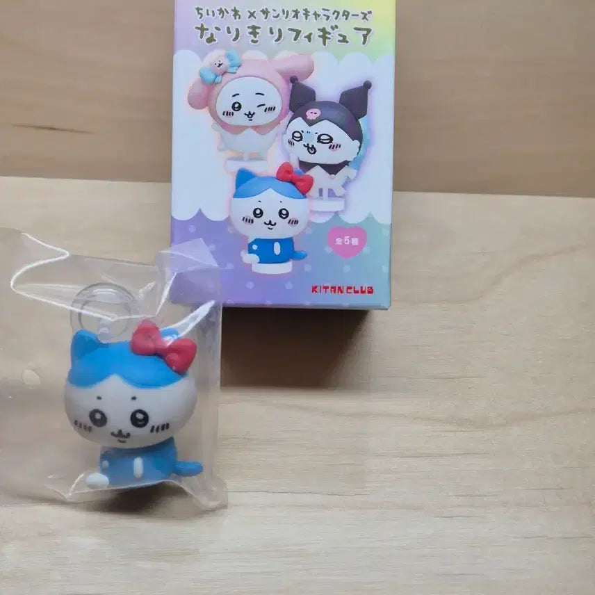 [BUNJANG] Chiikawa x Sanrio Collaboration Figure (Hachiware) / 치이카와 산리오 콜라보 피규어 (하치와레)