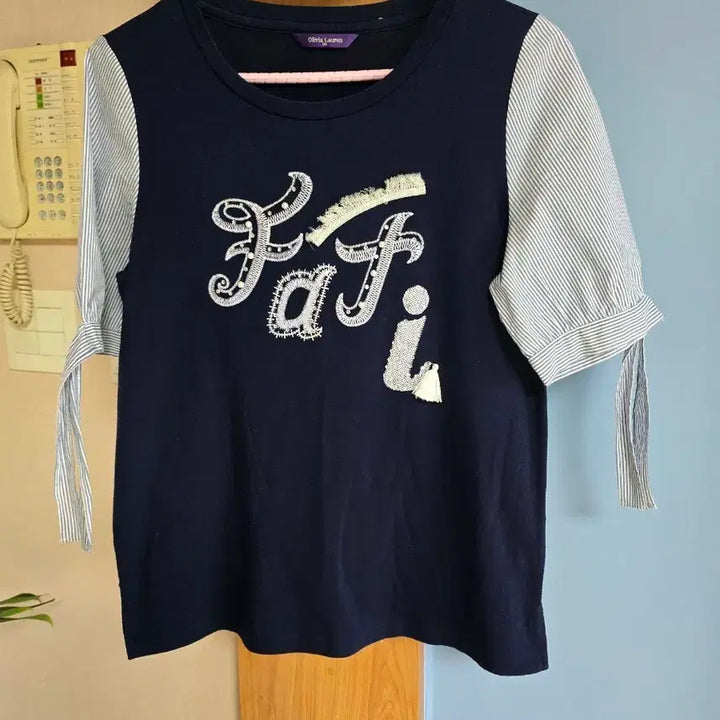 [BUNJANG] Olivia Lauren Navy Color Block T-Shirt Size 90 / 올리비아로렌 네이비 배색 티셔츠 90