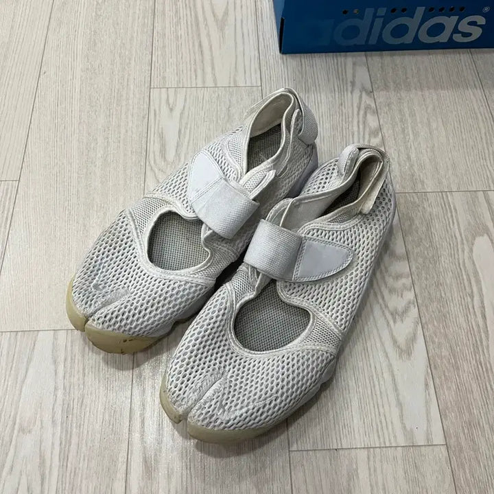 [BUNJANG] Nike Air Rift Tabi Sandals (Women&