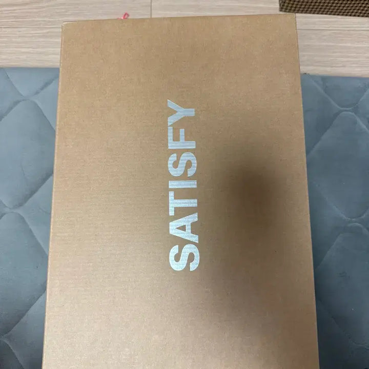 [BUNJANG] Satisfy The Locker Jet Black Sneakers / 새티스파이 더 라커 제트블랙 운동화