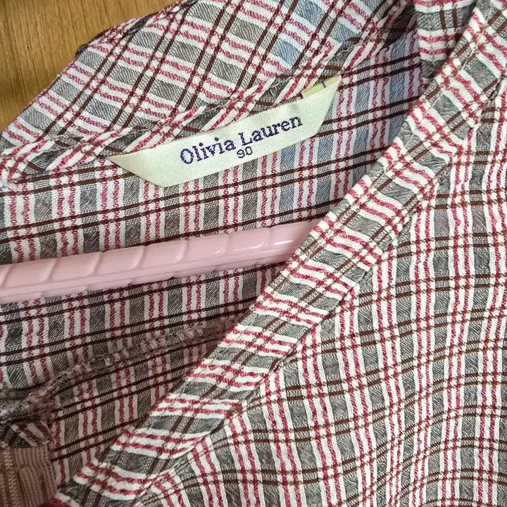 [SOLD OUT] 올리비아 로렌 체크 블라우스 90