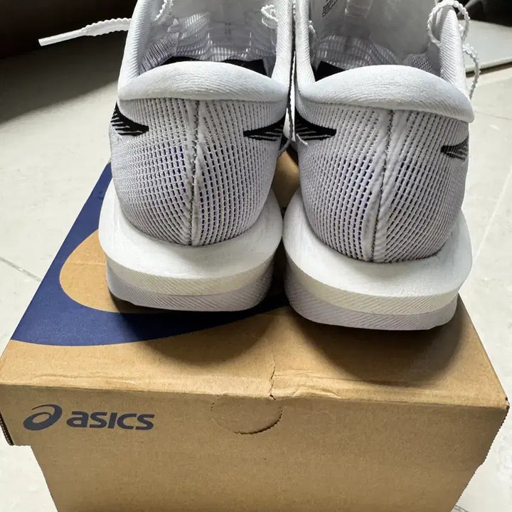 [BUNJANG] Asics Magic Speed 5 White Black Running Shoes 270mm / 아식스 매직스피드5 화이트블랙 270 팝니다