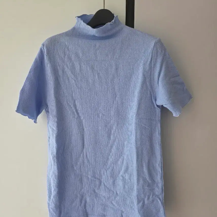 [BUNJANG] Sky Blue Half-Neck T-Shirt (New) / 하늘 반폴 티셔츠(새상품)