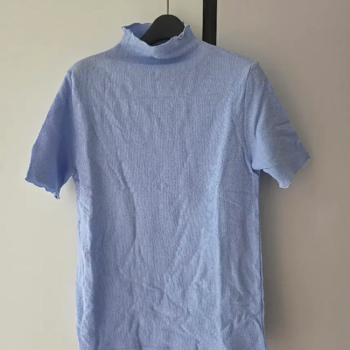 [BUNJANG] Sky Blue Half-Neck T-Shirt (New) / 하늘 반폴 티셔츠(새상품)
