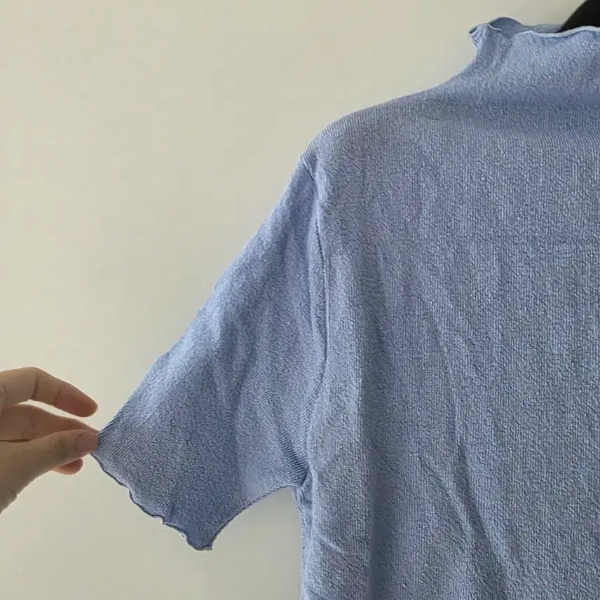 [BUNJANG] Sky Blue Half-Neck T-Shirt (New) / 하늘 반폴 티셔츠(새상품)