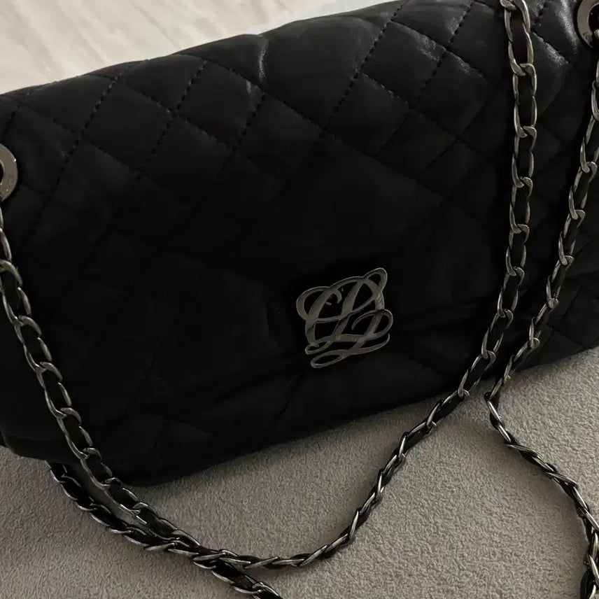 [BUNJANG] Louis Quatorze Black Quilted Chain Bag / 루이까또즈 블랙 퀼팅 체인백