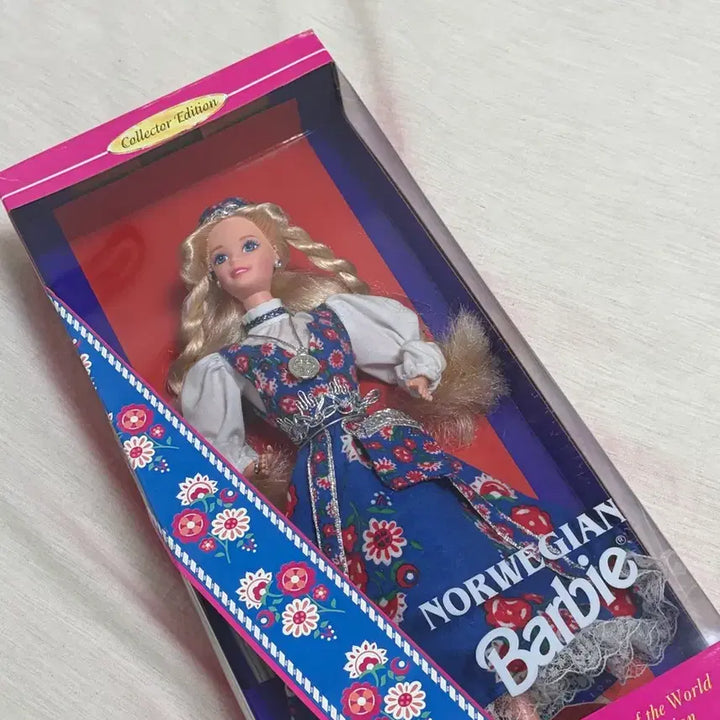 [BUNJANG] Vintage Barbie Norway Collector Edition Doll / 빈티지 바비 인형 노르웨이 컬렉터 에디션