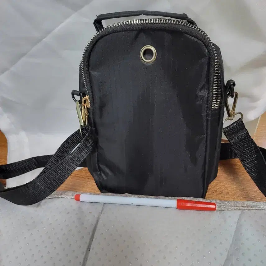 [BUNJANG] Black Crossbody Bag / 크로스백입니다