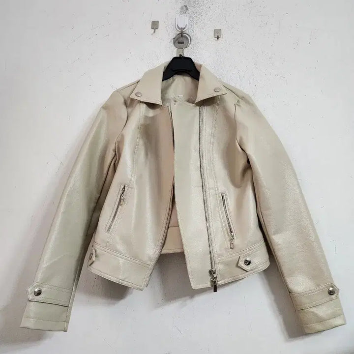 [BUNJANG] Ivory Leather Rider Cropped Jacket / 아이보리 레더 라이더 크롭자켓